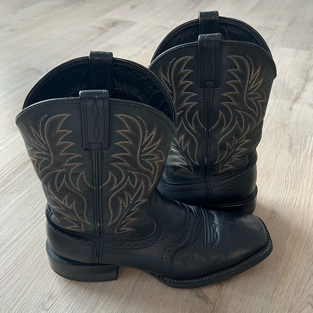 Men’s Ariat Wide Square Toe Boot